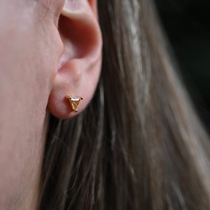 Επιχρυσωμένα 925 σκουλαρίκια σε τριγωνικό σχήμα