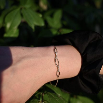 Βραχιόλι χρυσό 585 με μπάρα απο πέτρες