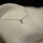 Μονόπετρο κολιέ ασημένιο επέλεξε το χρώμα πέτρας
