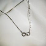 Ασημένιο 925 κολιέ με σχήμα απείρου